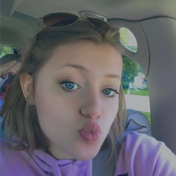 Meet your Posher, Corra - Picture 1 of 1